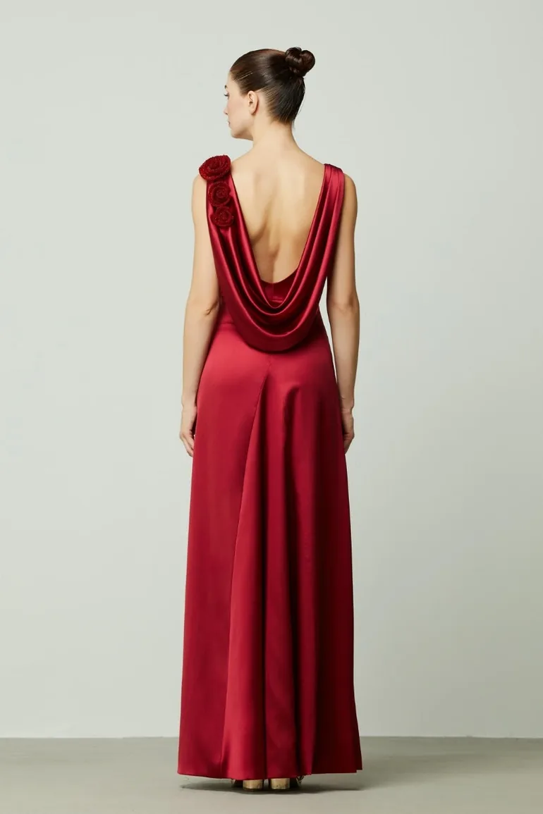 Fit and flare satin dress Vivid Flair Red : Premium Dresses : VogaCloset  Oman