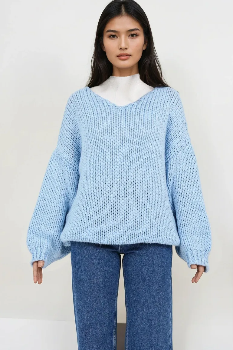 Women's Blue V-Neck Thick Thessaloniki Braided Soft Textured Oversized Sweater - 2