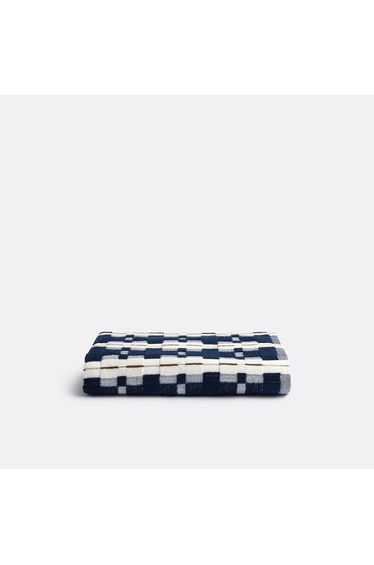 Meiri Bath Towel in Jacquard Towelling