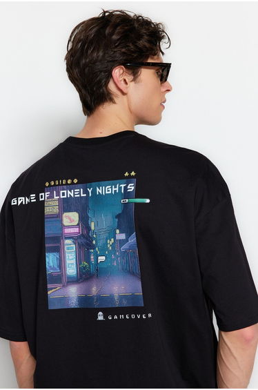 Black Men's Oversize/Wide Cut Crew Neck Short Sleeve Game Over Printed T-Shirt