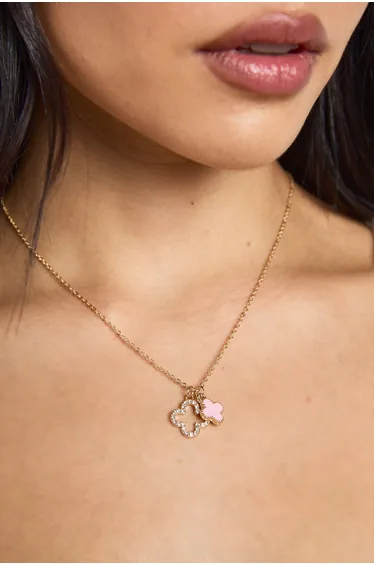 قلادة بوهو باللون الذهبي