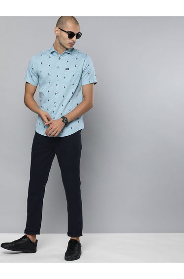 Men Slim Fit Solid Chinos