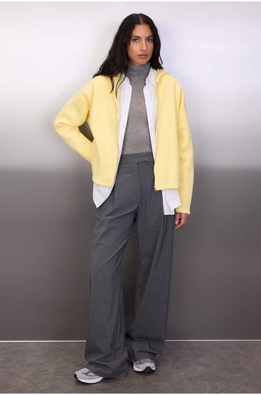 Light Yellow Thick Fleece Inside Hooded Zippered Oversize/Wide Cut Knitted Hoodie