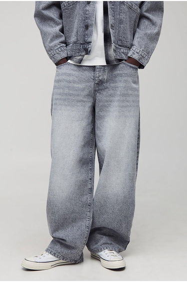 Super Baggy Washed Embroidered Dart Jeans - light grey