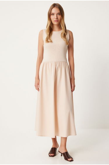 Women's Cream Sleeveless Knitted Dress