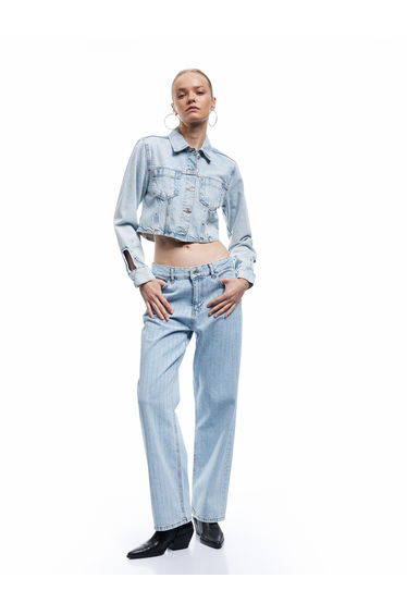 Straight Jeans