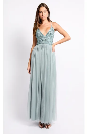 فستان ماكسي مزين بأحجار