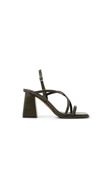 Lioraa / Heeled Sandals