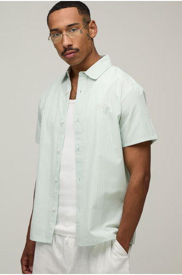 Regular Fit Man Embroidered Short Sleeve Shirt - light green