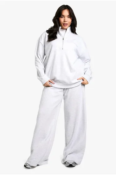 بنطلون رياضي بأرجل عريضة بشعار مطرز لون رمادي - للمقاسات الكبيرة