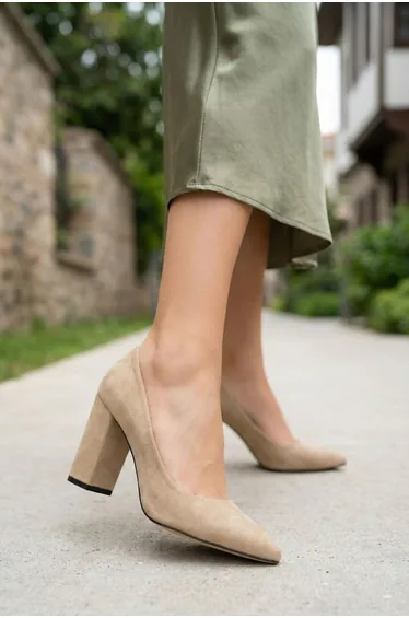 Ten Women's Suede Classic Heeled Shoes