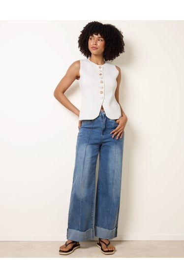 Sleeveless Ribbed Button-Front Vest