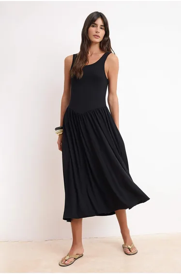 فستان ترينديول أسود ميداكسي على شكل حرف A