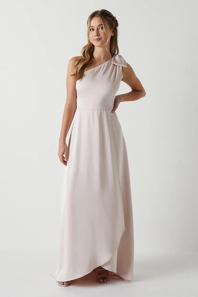 فستان بكتف واحد بفيونكة