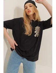 T-Shirt - Black - Oversize - 2
