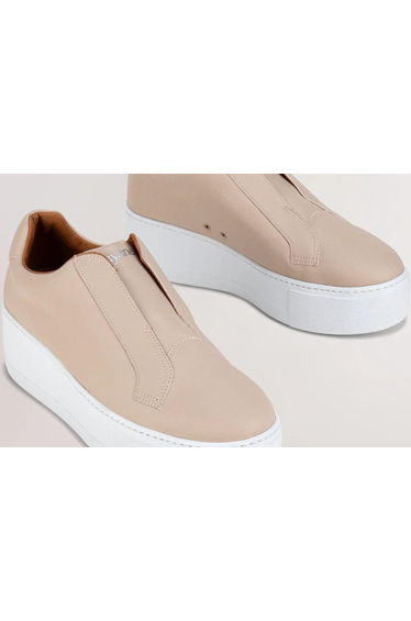 Slip-on Wedge Vegan Walkers - CORE BEIGE