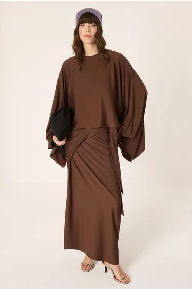 DRAPED TIE-DETAILED SET