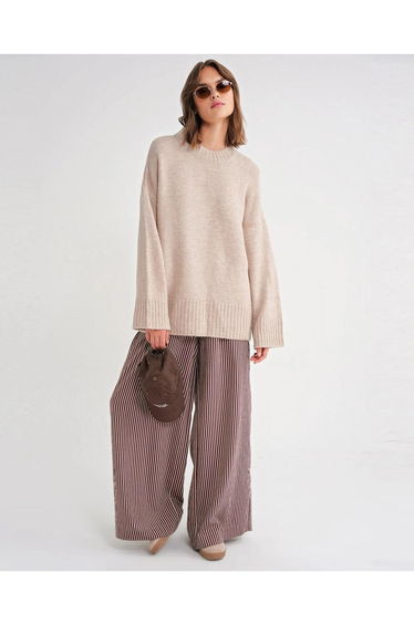 Mixray Oversized Ribbed Knit Sweater with Crew Neck