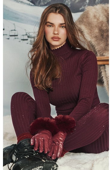 Wine Ribbed Knit Thumb Hole Detail Top