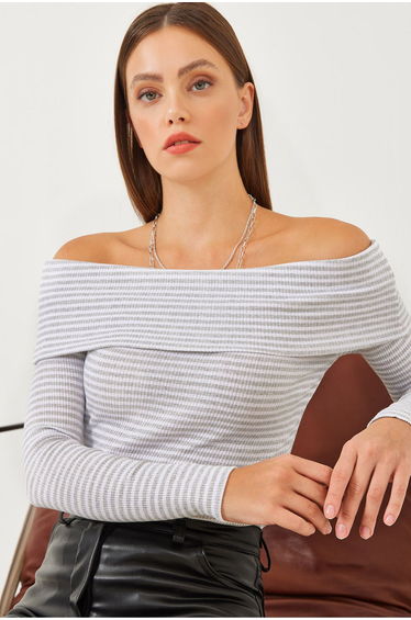 Women's Madonna Collar Striped Ribbed Long Sleeve Blouse