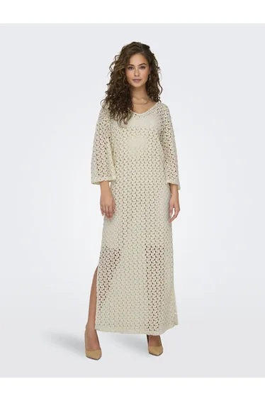 Dress with 3/4 sleeves and V-neck