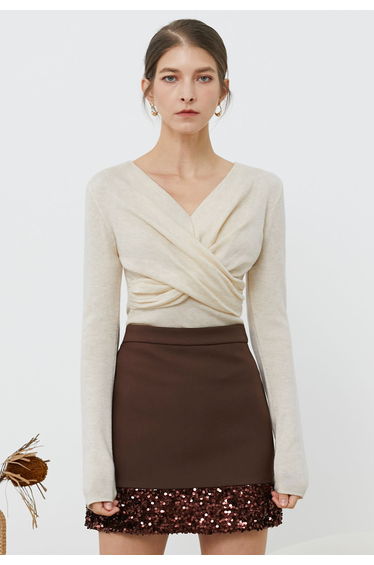 Artful Crisscross V-Neck Long Sleeve Knit Top in Cream