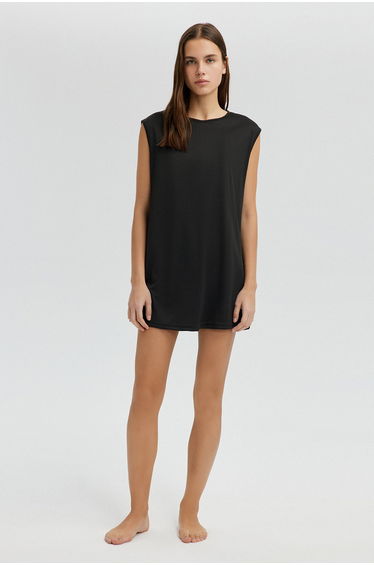SLEEVELESS LINING TUNIC