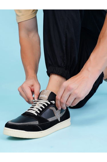 Men Black Textured Logo Detail Sneakers