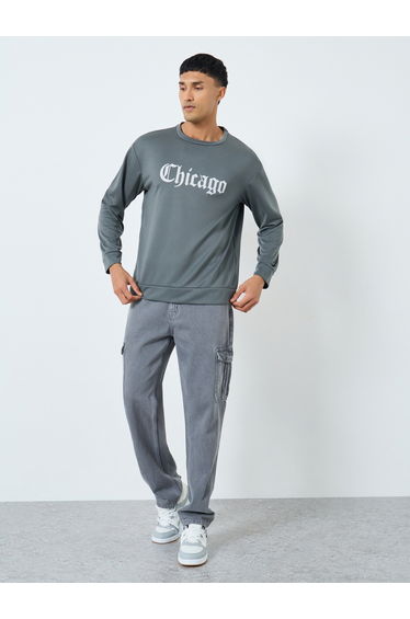 Men Grey Chicago Graphic Pullover Sweatshirt
