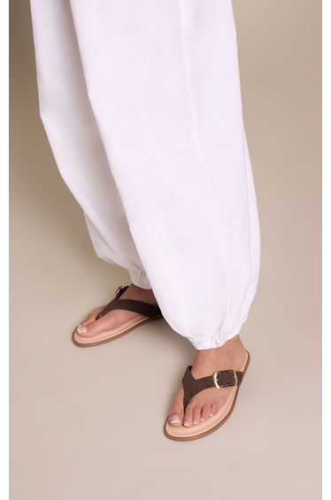Chocolate Wide Fit Faux Suede Toe Thong Flat Sandal