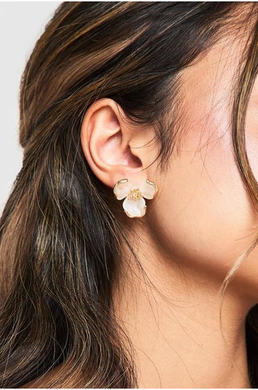Resin Flower Stud Earrings - gold