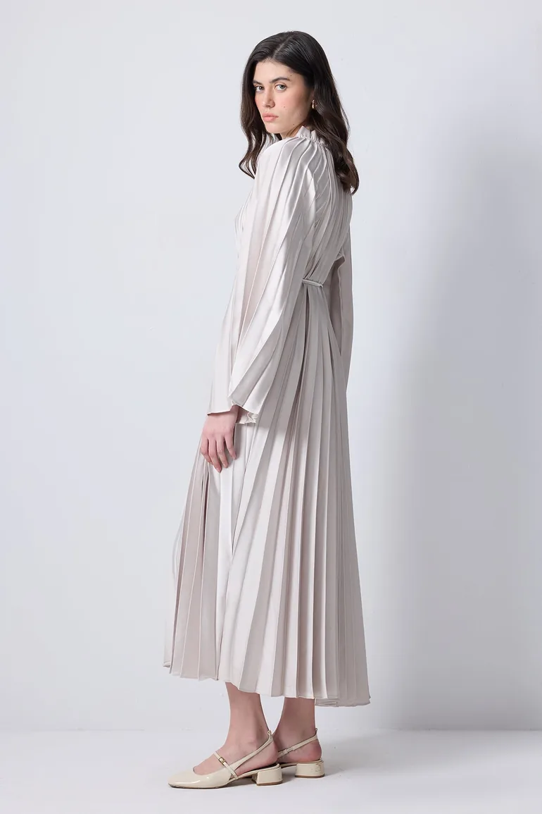 PLEATED KIMONO SLEEVE DRESS Touch Priv : Premium Dresses : VogaCloset  United Arab Emirates