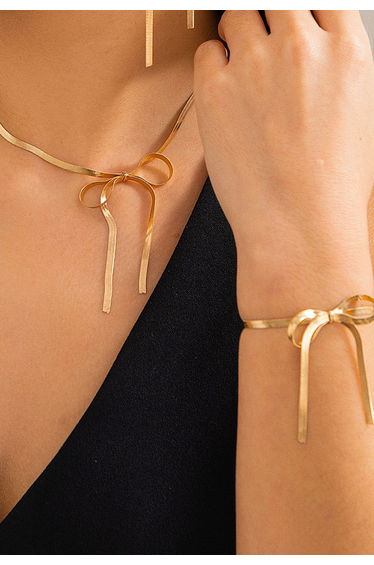 Bowknot Clavicle Chain and Bracelet Set in Gold