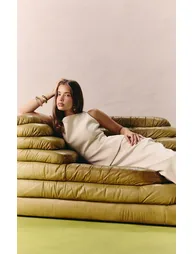 توب  بريتي ليتل ثينق بلا أكمام - 1