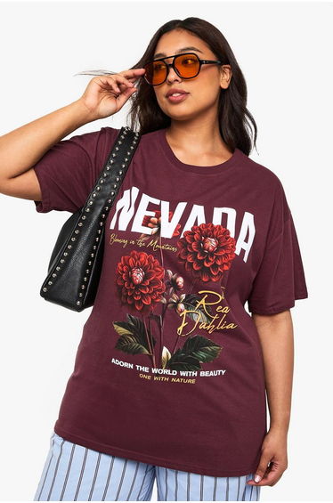 Plus Nevada Red Dahlias Printed T-Shirt