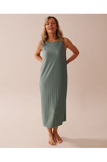 Pleated Effect Long Sleeveless Dress