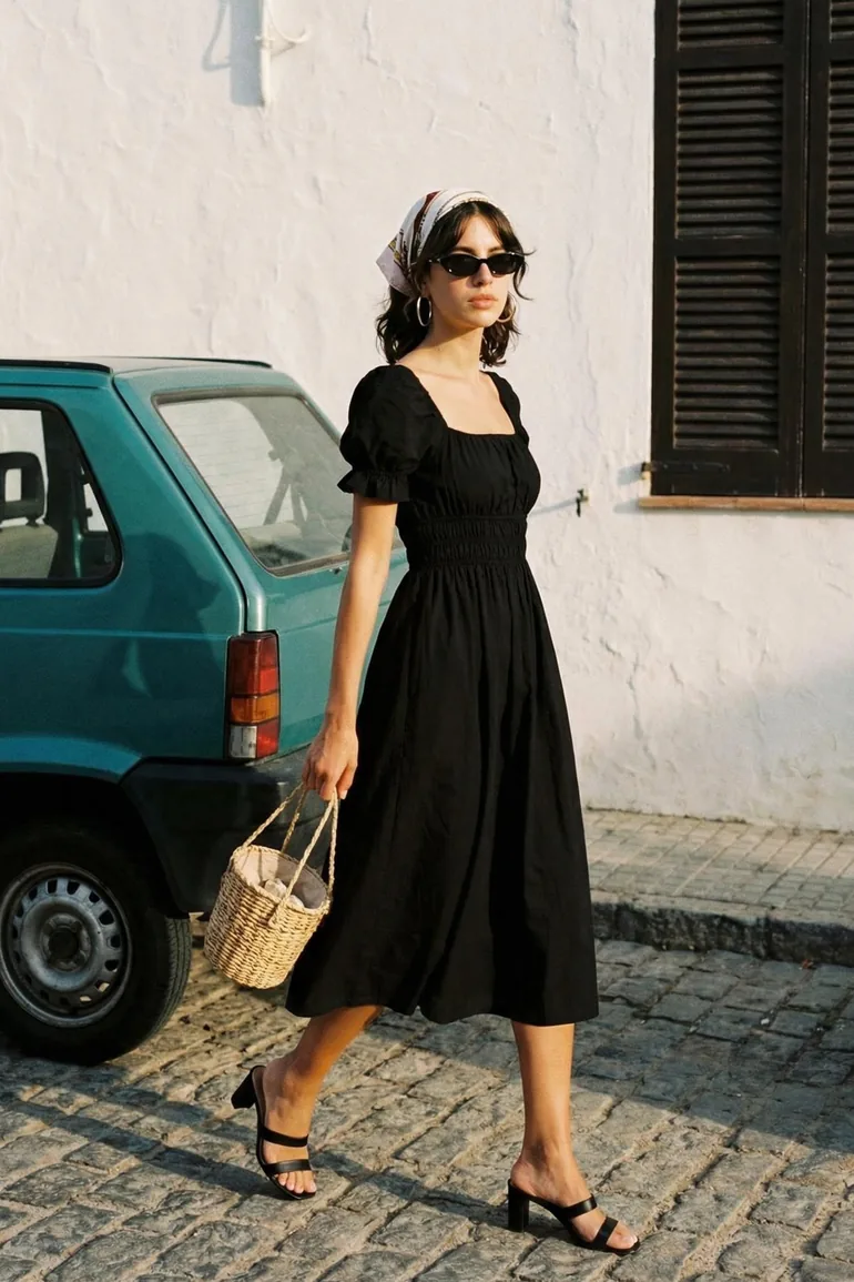 Shop Black A-Line Midaxi Skater Dress Online in Oman Shop Black A-Line Midaxi Skater Dress Online in Oman