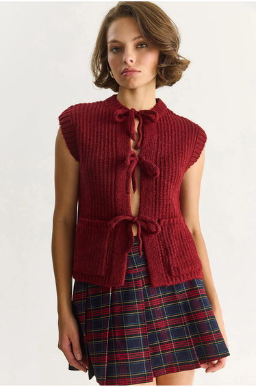 LUCCI Textured Knitwear Waistcoat with Tie Closure
