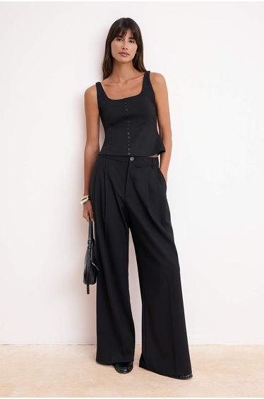 Black Fitted/Square Neck Buttoned Sleeveless Interlock Knitted Blouse