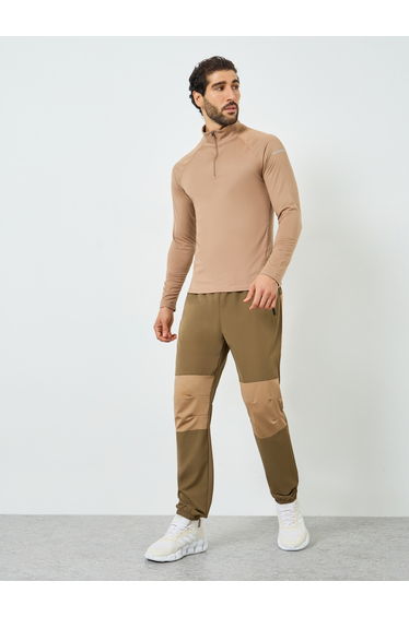Men Brown Half-Zip Training T-Shirt