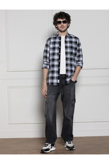 Mid Rise Relaxed Fit Light Fade Cargo Jeans
