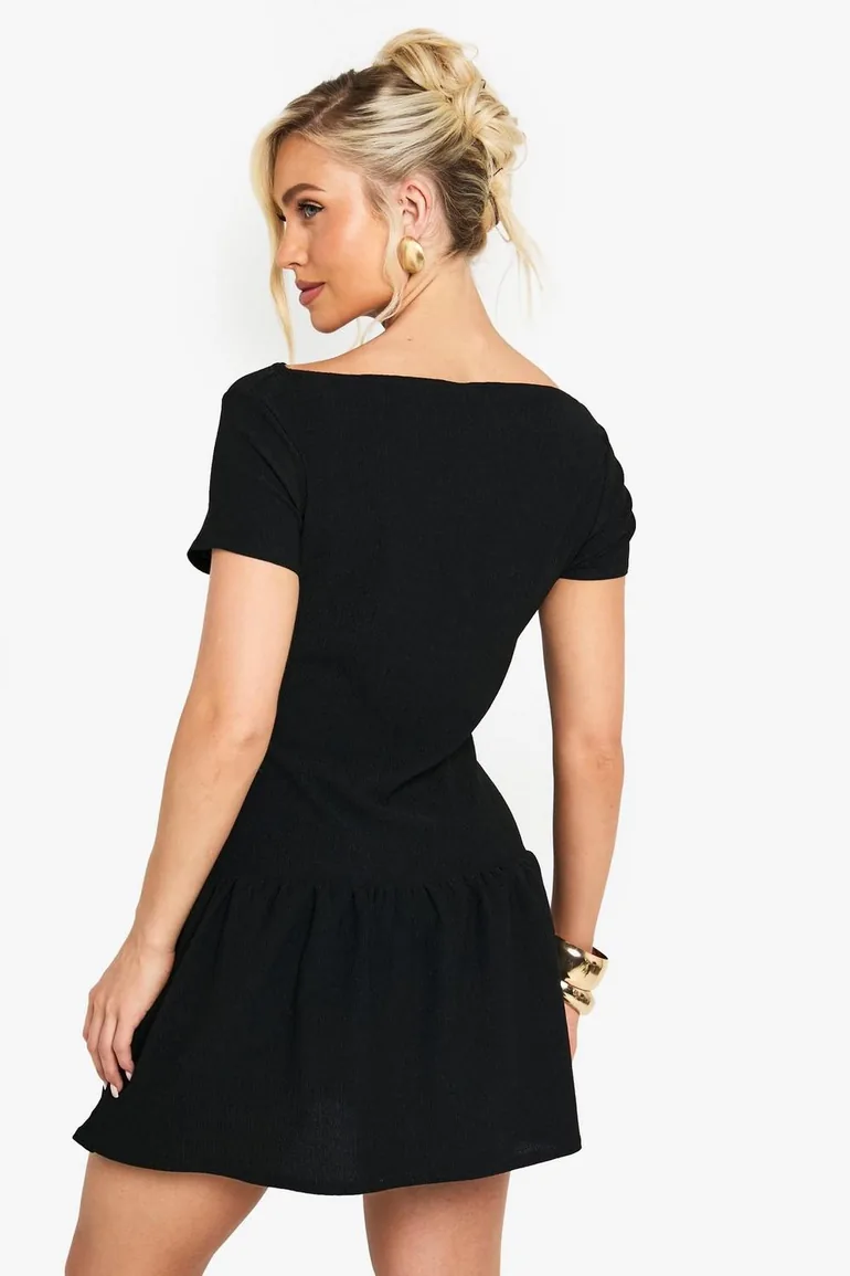 Textured Dropped Waist Mini Dress - black Boohoo : Holiday Dresses : VogaCloset Oman Textured Dropped Waist Mini Dress - black Boohoo : Holiday Dresses : VogaCloset Oman
