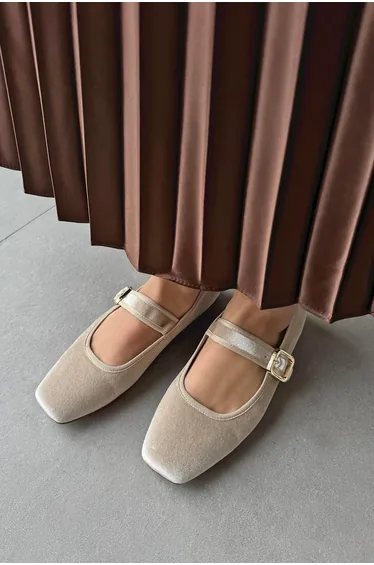 حذاء باليه ستراسونس