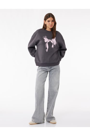 Bowtie Detail Sweatshirt