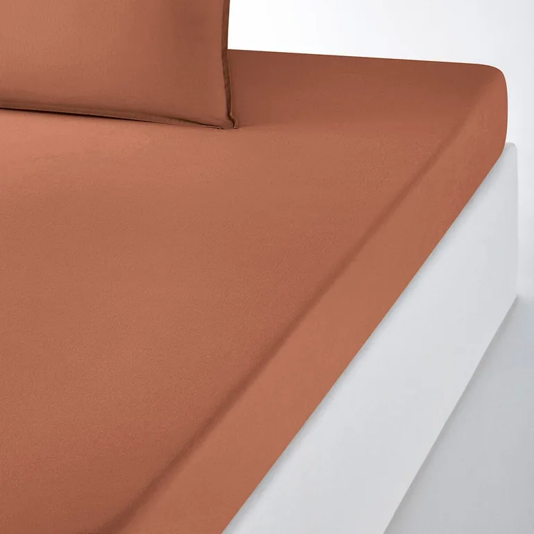 شرشف سرير قطن مغسول سادة بحواف مطاطية