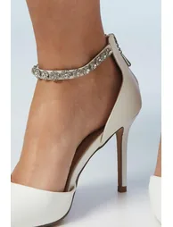 حذاء كعب عالي باللون الأبيض - 3