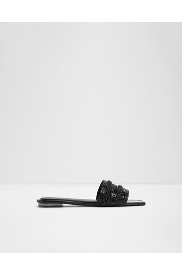 Navalia / Flat Sandals