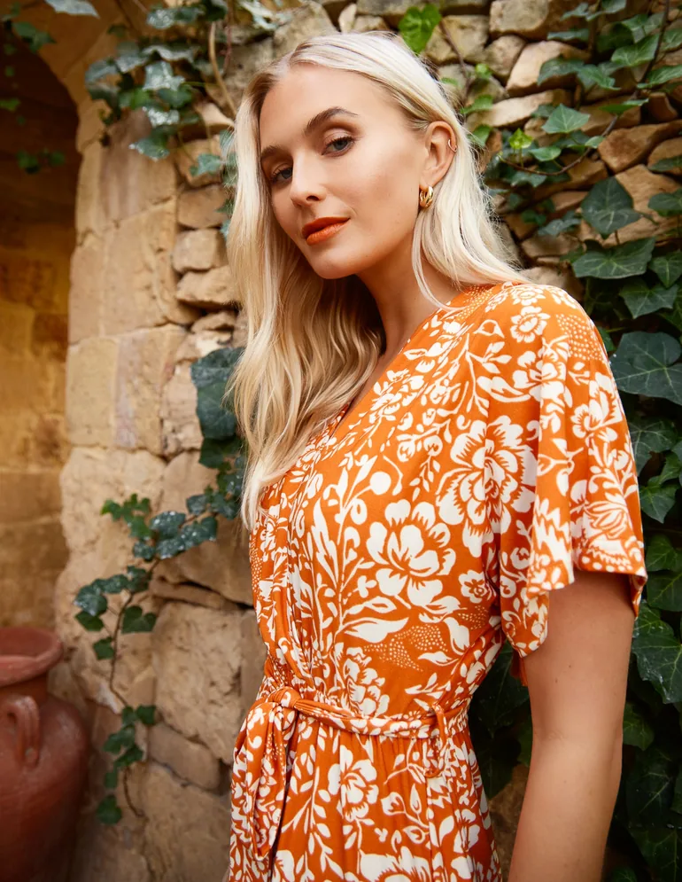 Double V Dress With Tassel Tie - 4