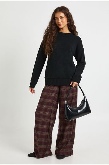 Crew Neck Knit Jumper - black