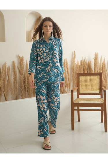 Women Blue Floral Print Button Front Shirt and Pyjama Set